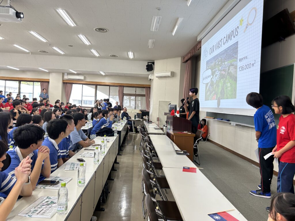 麗澤生による学校紹介プレゼン
