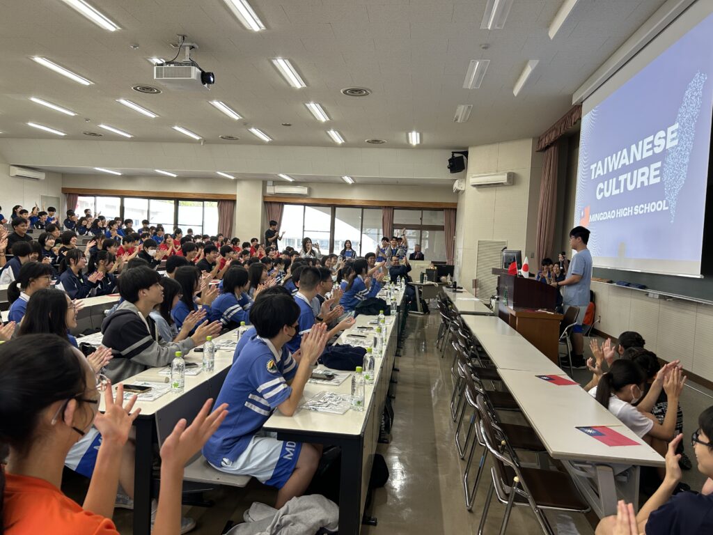 明道生によるプレゼン